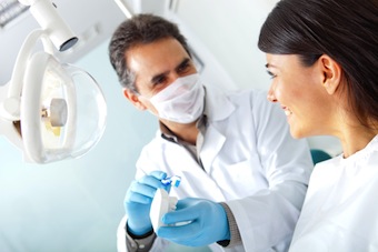 Dentist-And-Patient Imtiaz two simple secrets ideal retention