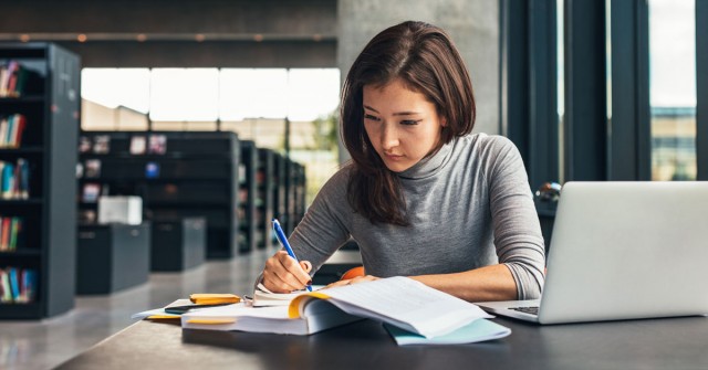 The Importance of Continuing Education for New Dentists Andrew Choi The Importance of Continuing Education for New Dentists featured image