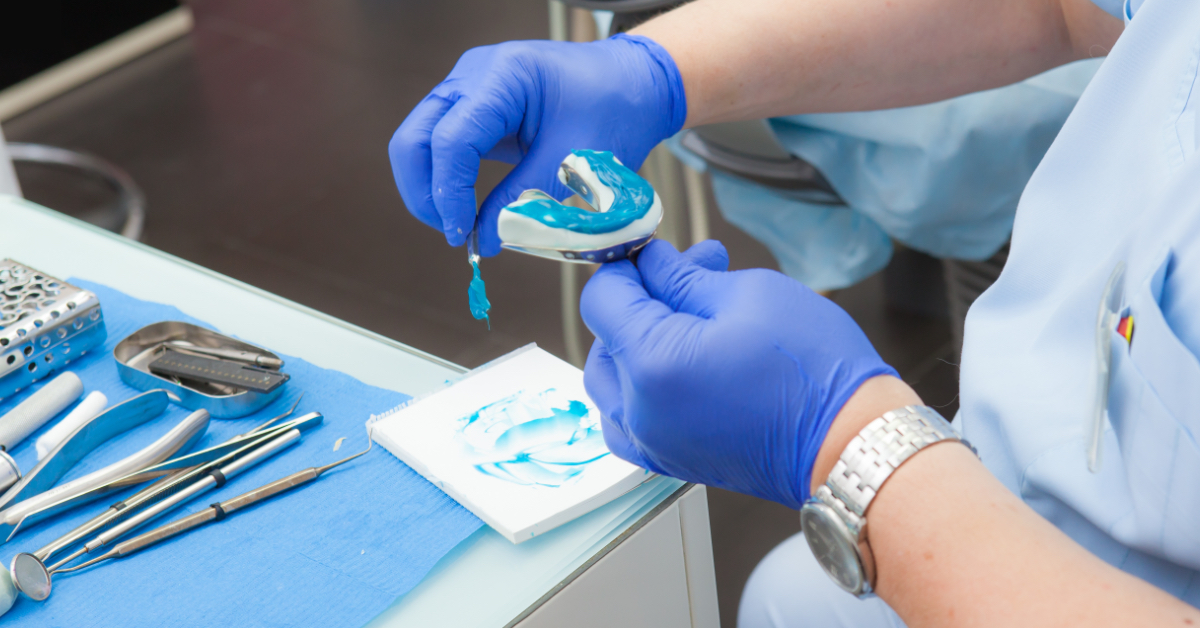 JeffreyBonk DualArchImpressTripleTray FeaturedImage