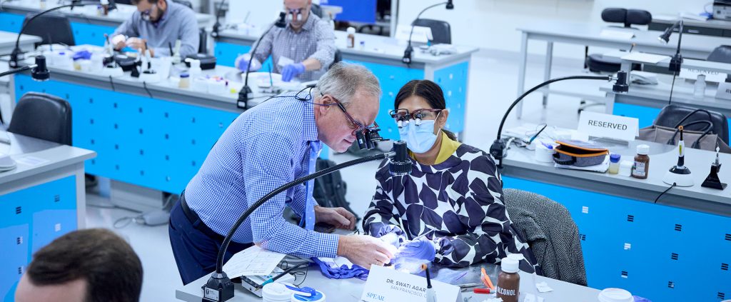 Treatment planning for new dentists in hands-on clinical training environment