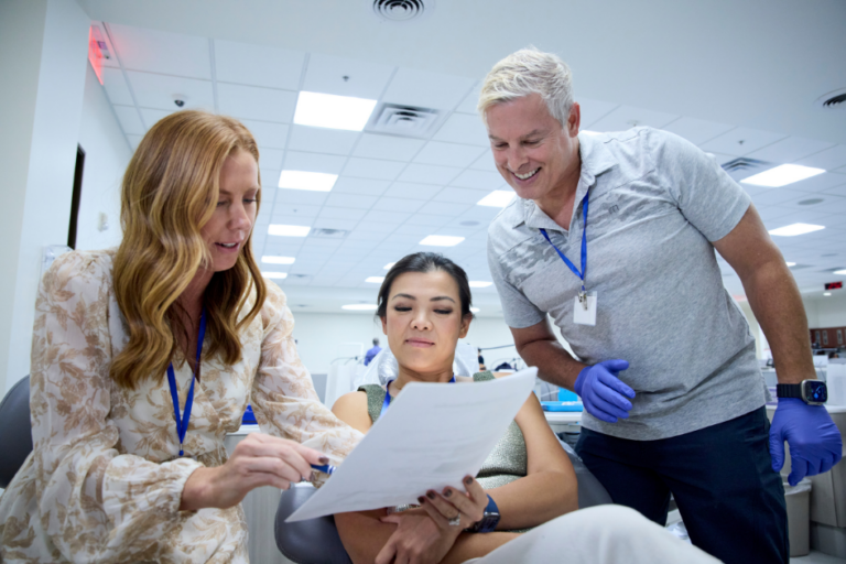 Newsroom Dentists collaborating during a Spear Study Club session focused on dental practice growth, clinical learning, and peer-to-peer case discussion.